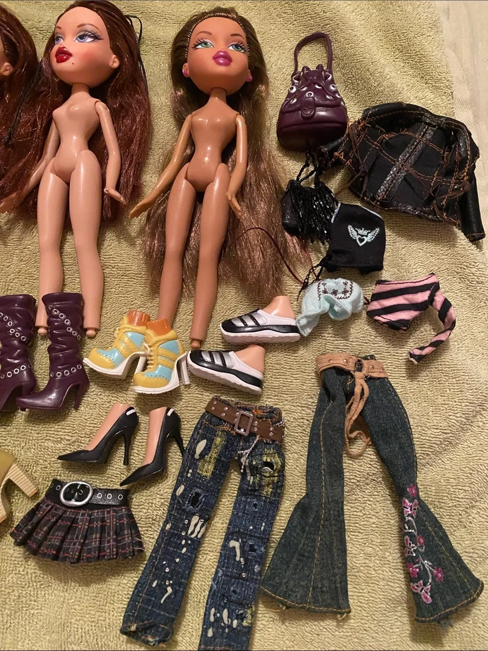 Bratz Doll Bundle - Picture 4 of 10